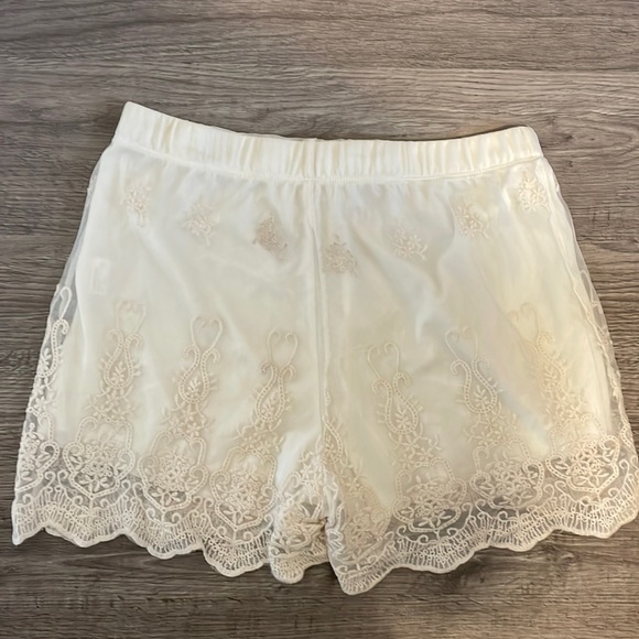 Lace shorts - Picture 1 of 1